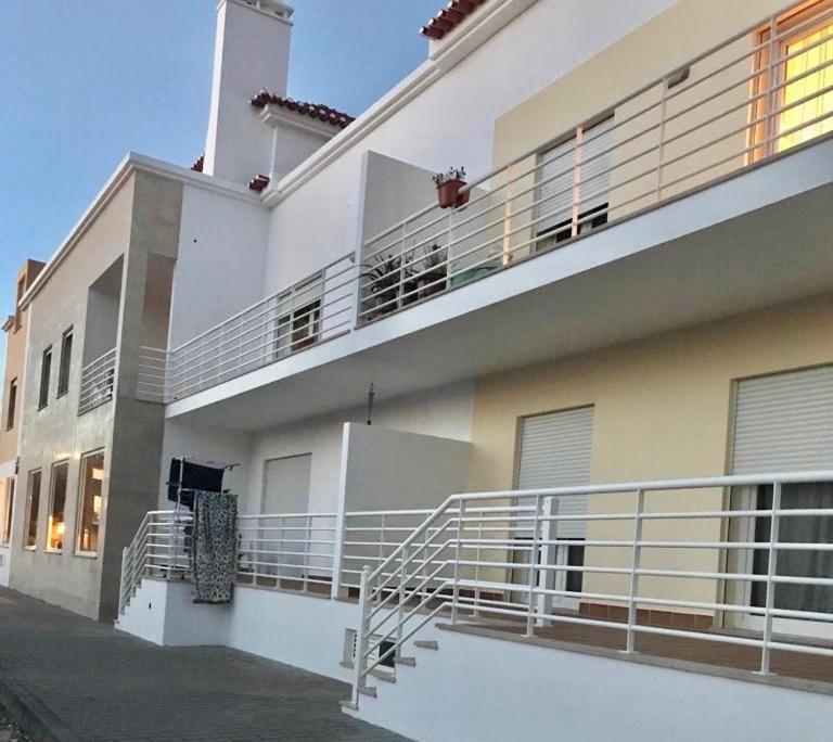 Apartamento Sea Avenue House - Center Baleal - Surfboard Included Ferrel  Exterior foto